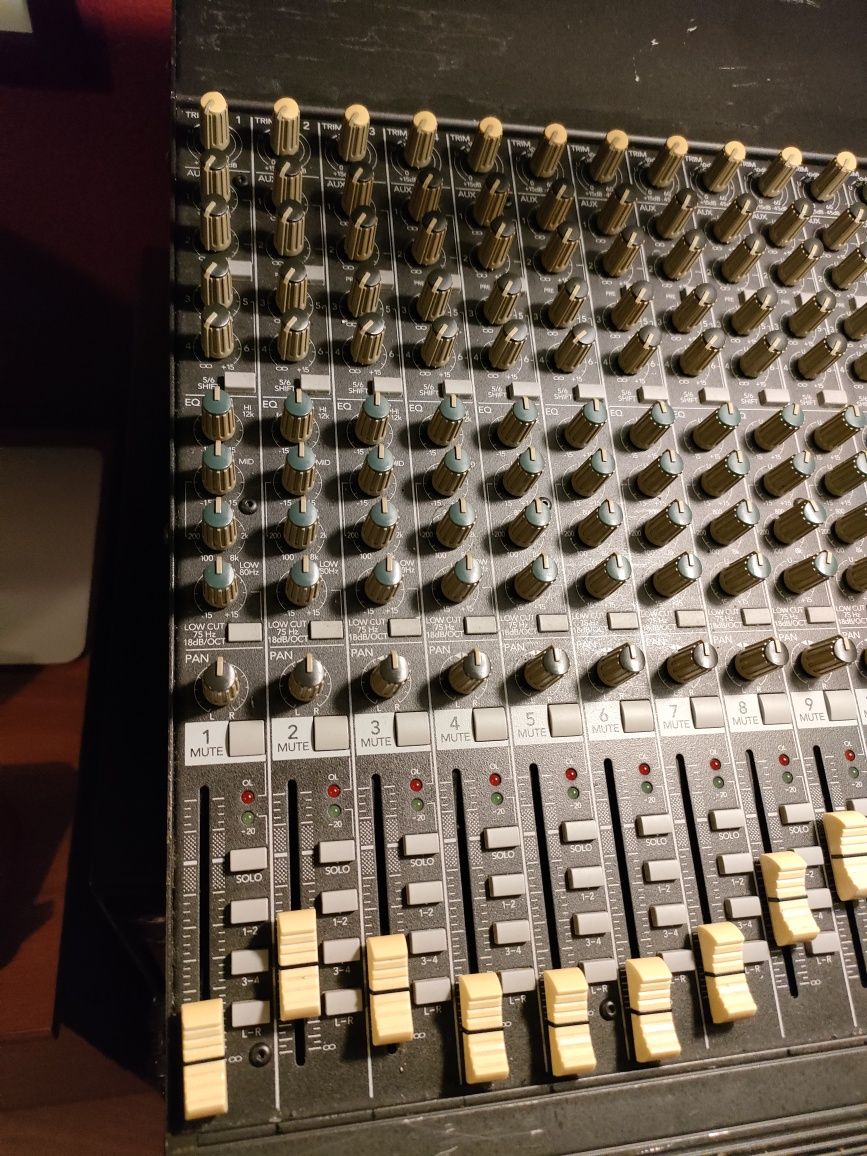Mackie 1604-VLZ Pro