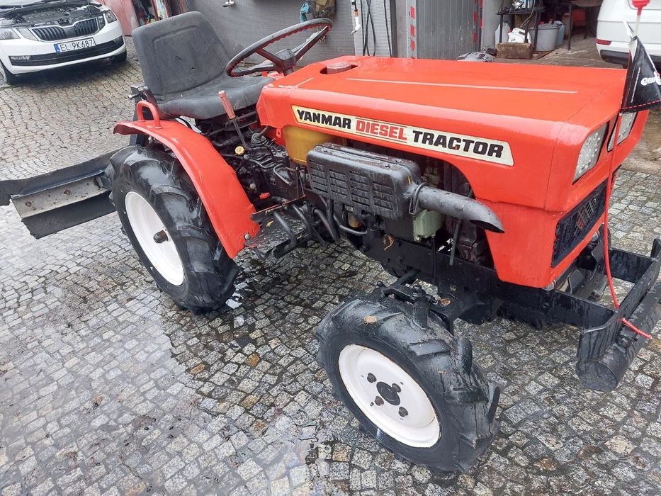 Yanmar ym 155 Dwa rodzaje biegów Rozłączany napęd 4x4