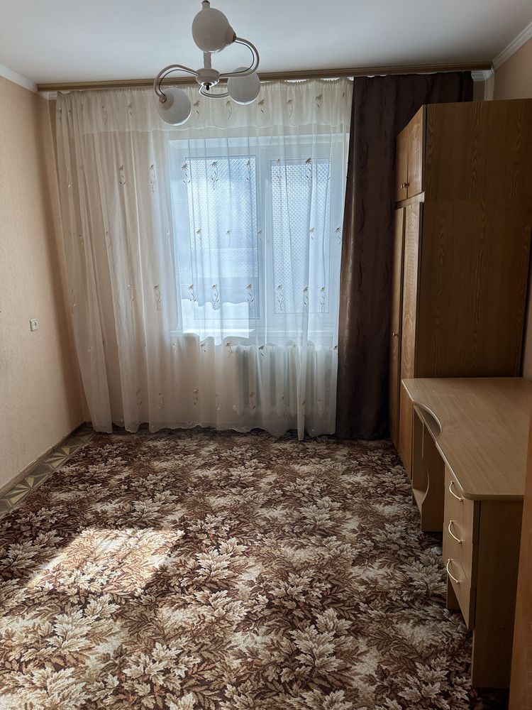 ТЕРМІНОВО 2 кім квартира на новому масиві Павліченко