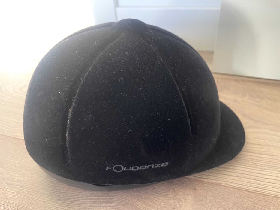 Toque / Capacete de Equitação em veludo preto