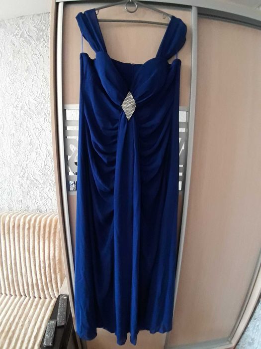 Продам плаття випускне ( вечірнє )  б/у .