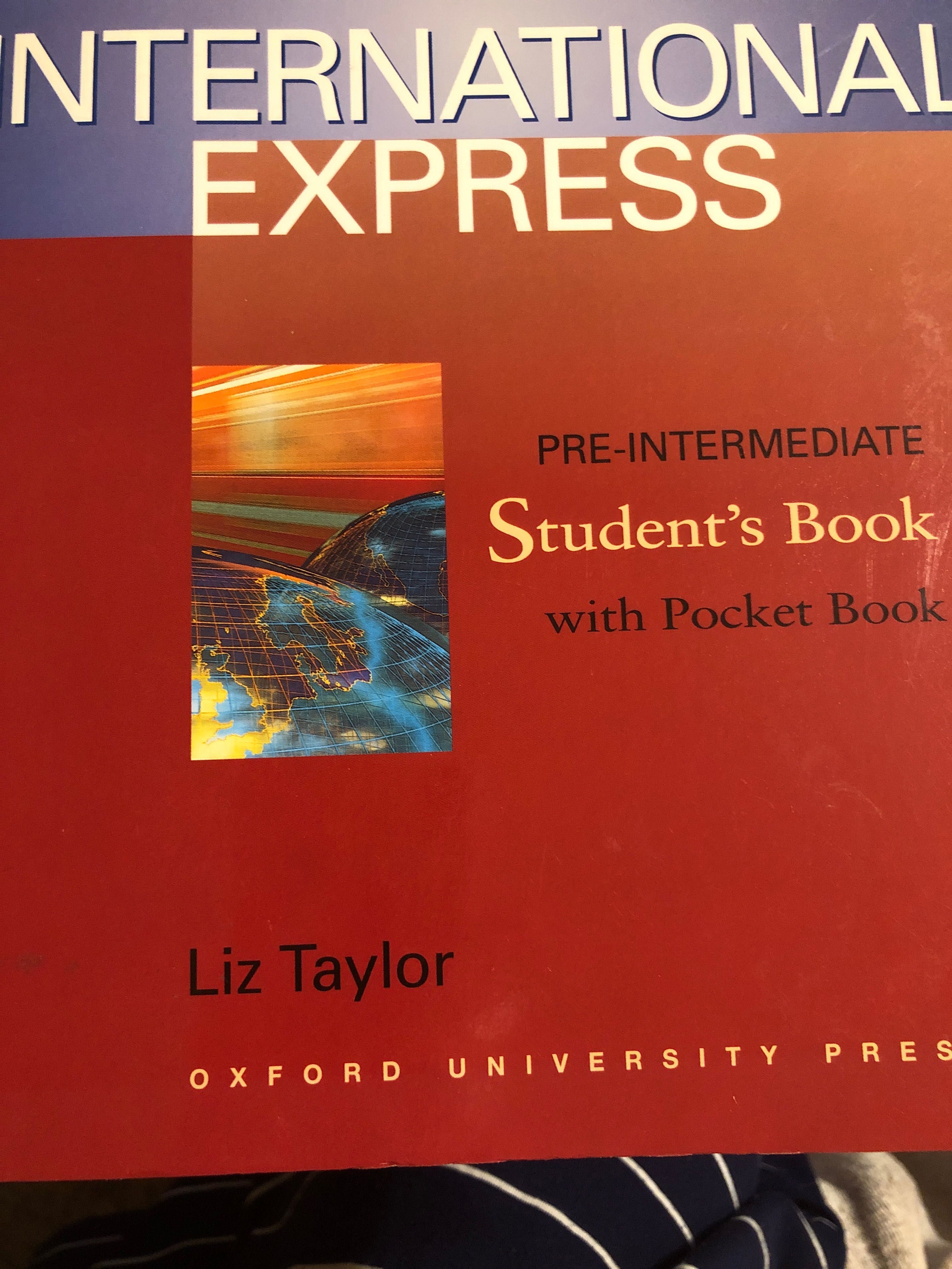 International Express pre-intermediate SB with pocket Book