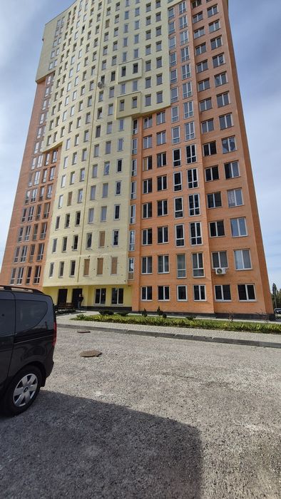 Продам 3 комнатную в новострое