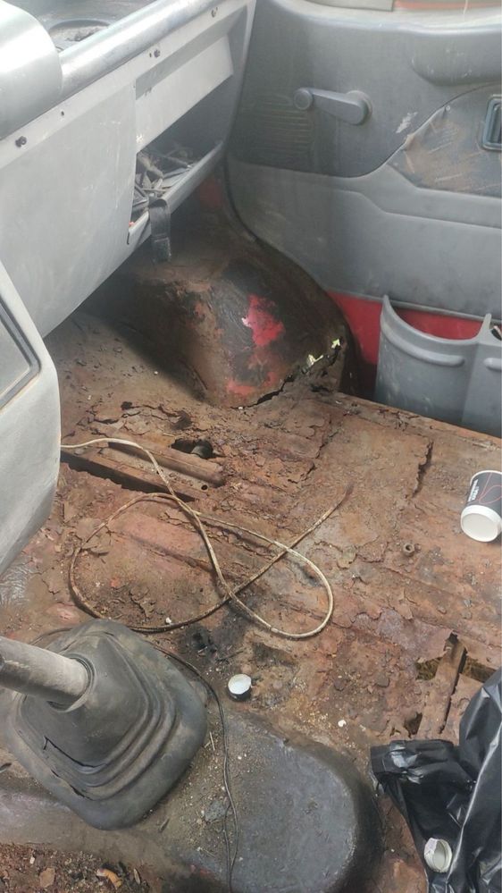 Продам Ldv convoy 2.4  грузовой