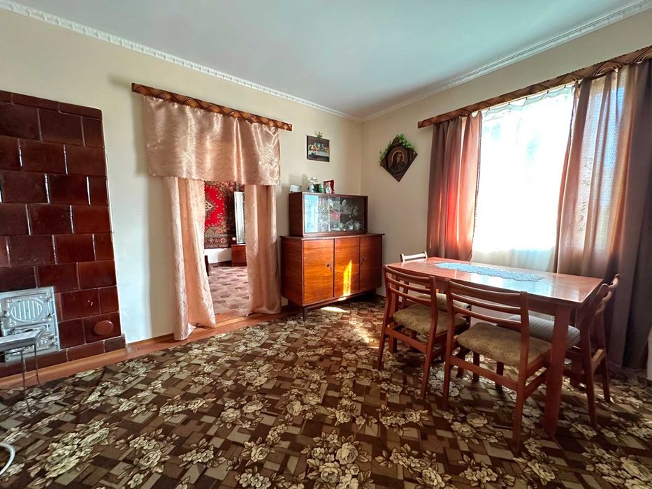 Продається будинок, неподалік м.Стрий у с.Комарів