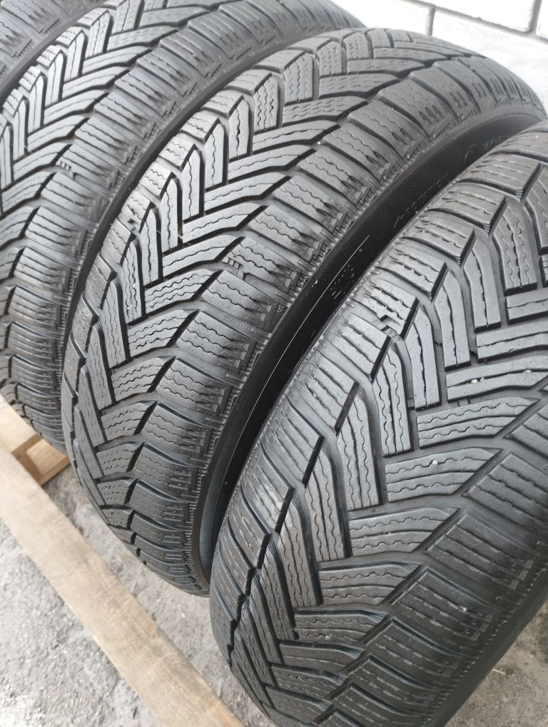185 65 р15 Michelin Alpin 6 зима.
