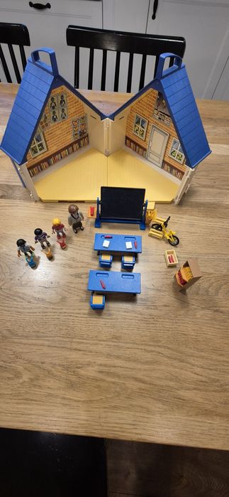 Przenośna szkoła playmobil nr zestawu5662