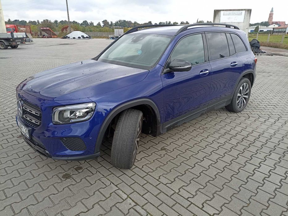 Mercedes-Benz GLB-200