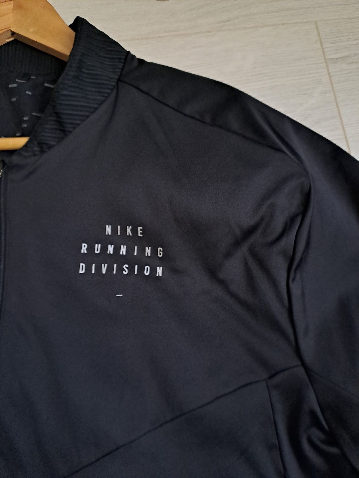 Куртка мужская Nike running division