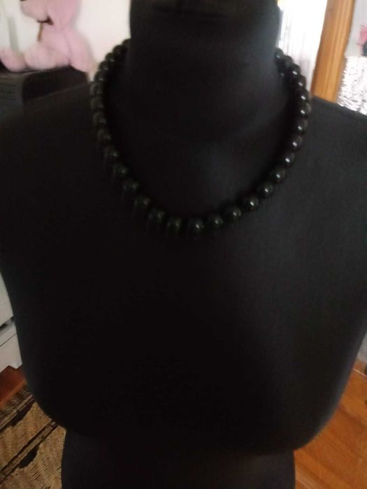 naszyjnik korale czarne