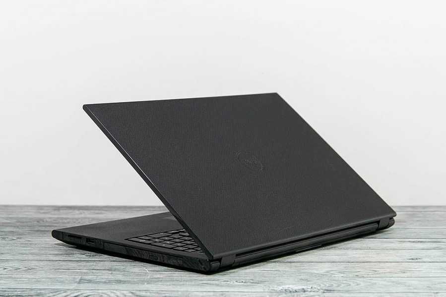 Ноутбук Dell 15.6 Core i3 \ 8GB озу \ SSD \ Win 10 \ IntelHD up to 2gb