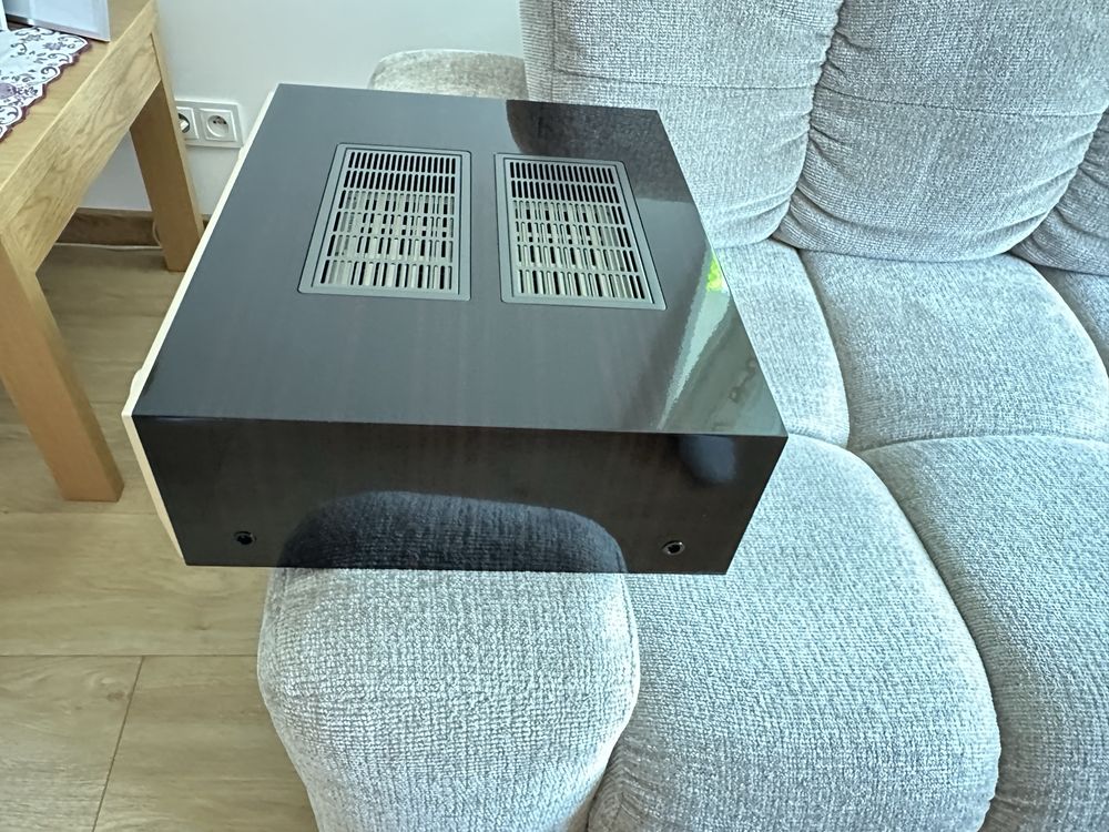 Accuphase C 2800 przedwzmacniacz