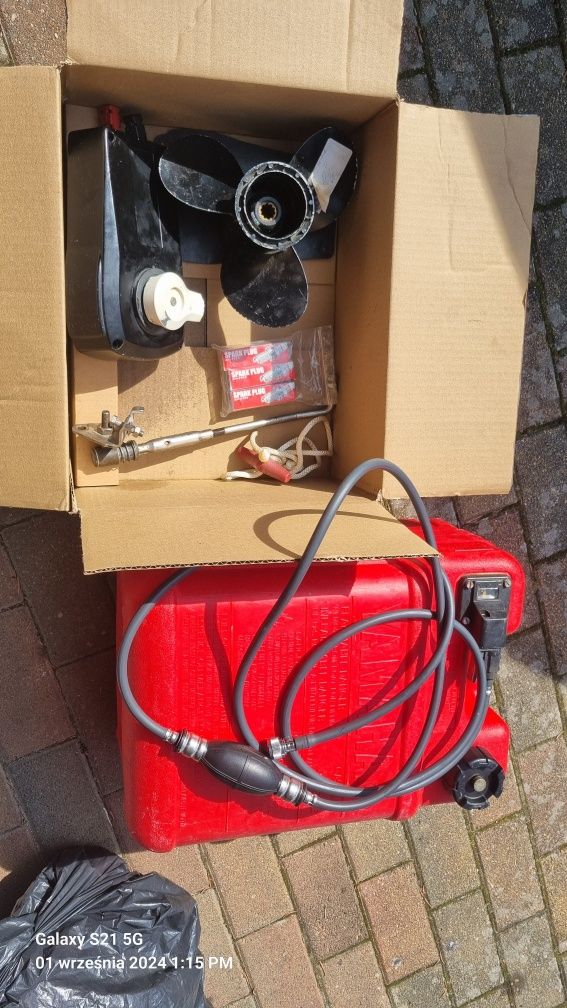 Ponton Zodiac Futura S mark II + silnik Suzuki DT30 + wózek slipowy