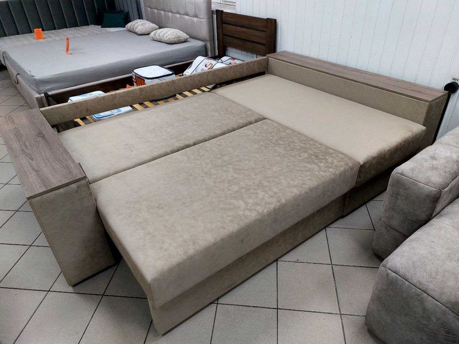 Кутовий диван з ортопедичним наповненням для щоденного сну