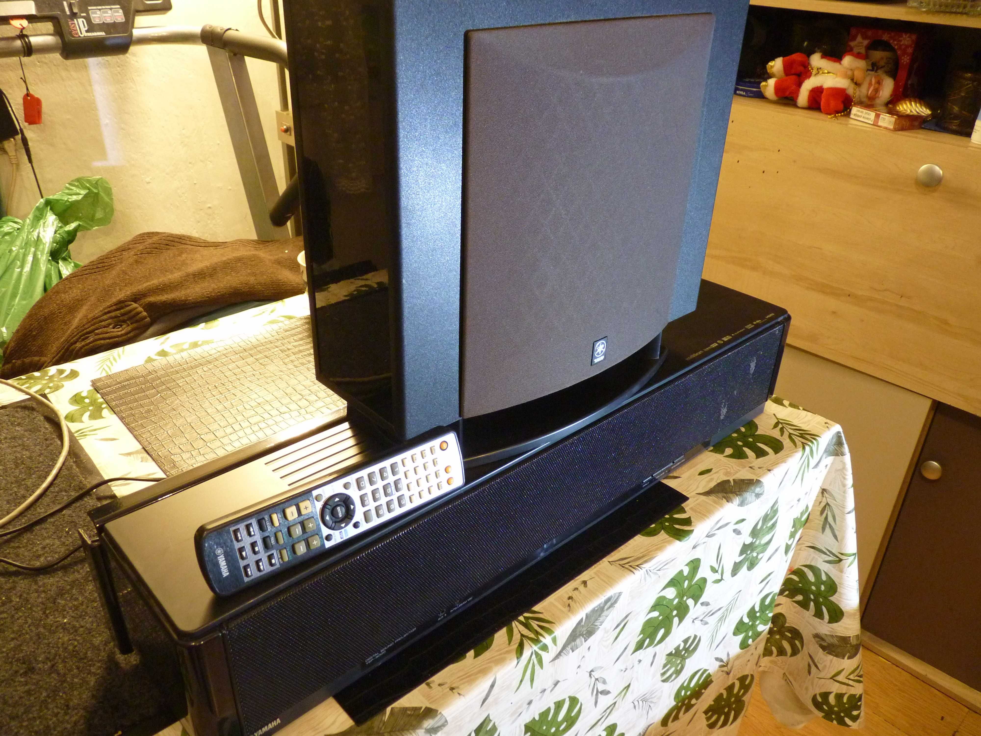 Soundbar  YSP3000 i subwofer YST-FSW100 YAMAHA z orginalnym pilotem.