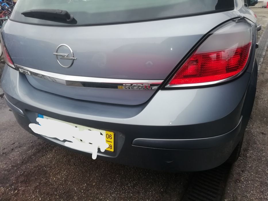 Opel Astra H de 2006 só para peças