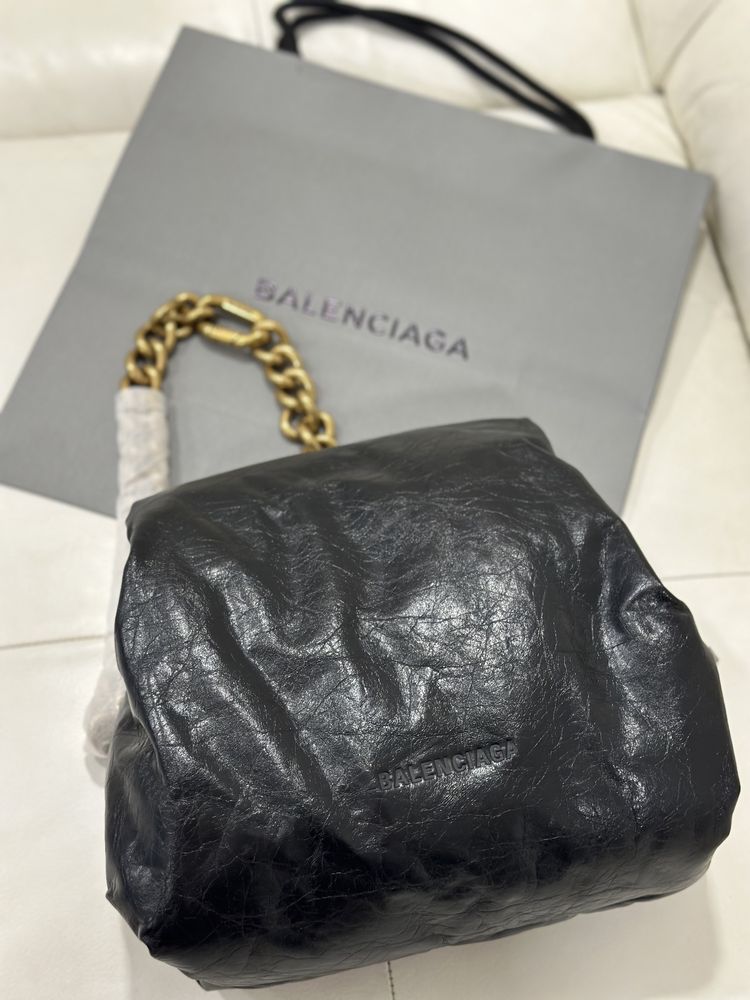 Новая ,безумной красоты сумка Balenciaga