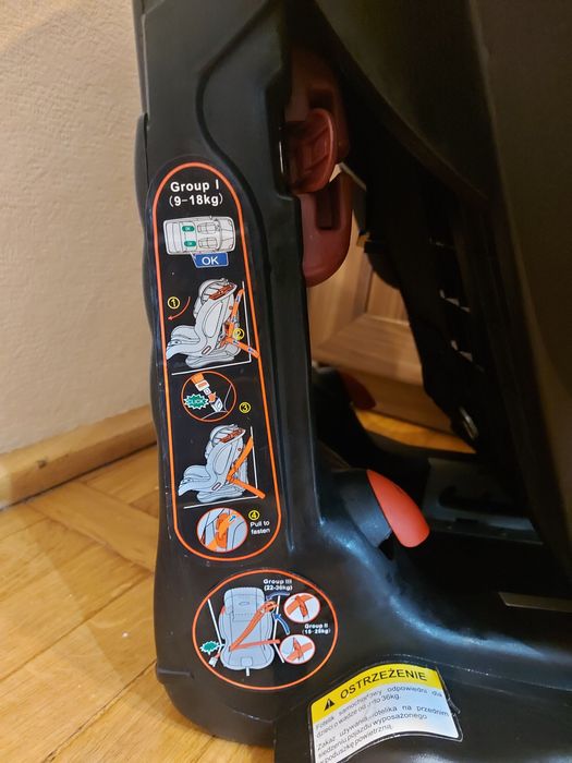 Sprzedam fotelik dla dziecka w dobrym stanie