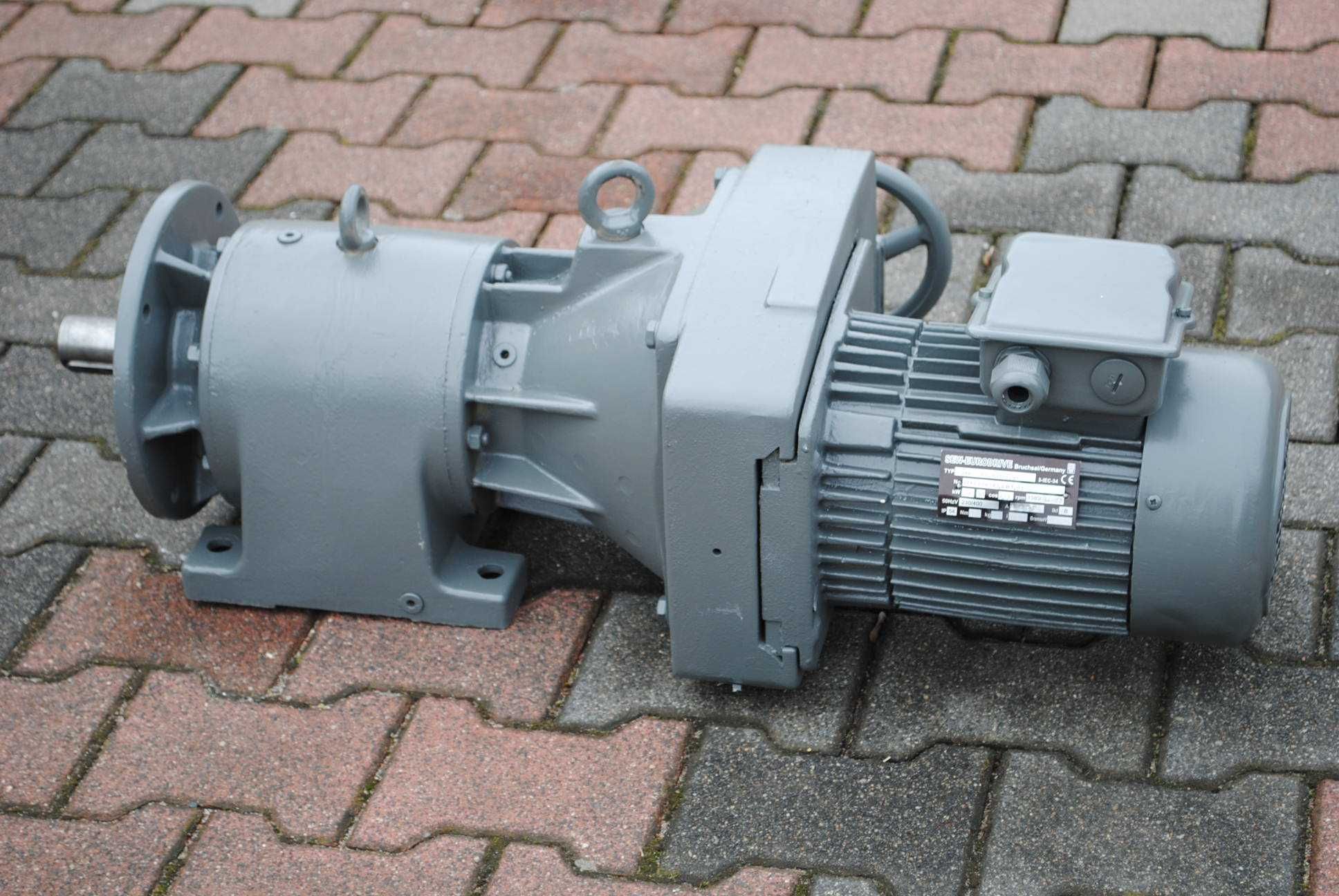 Motoreduktor 2.2kw z regulacją 16-80obr. SEW