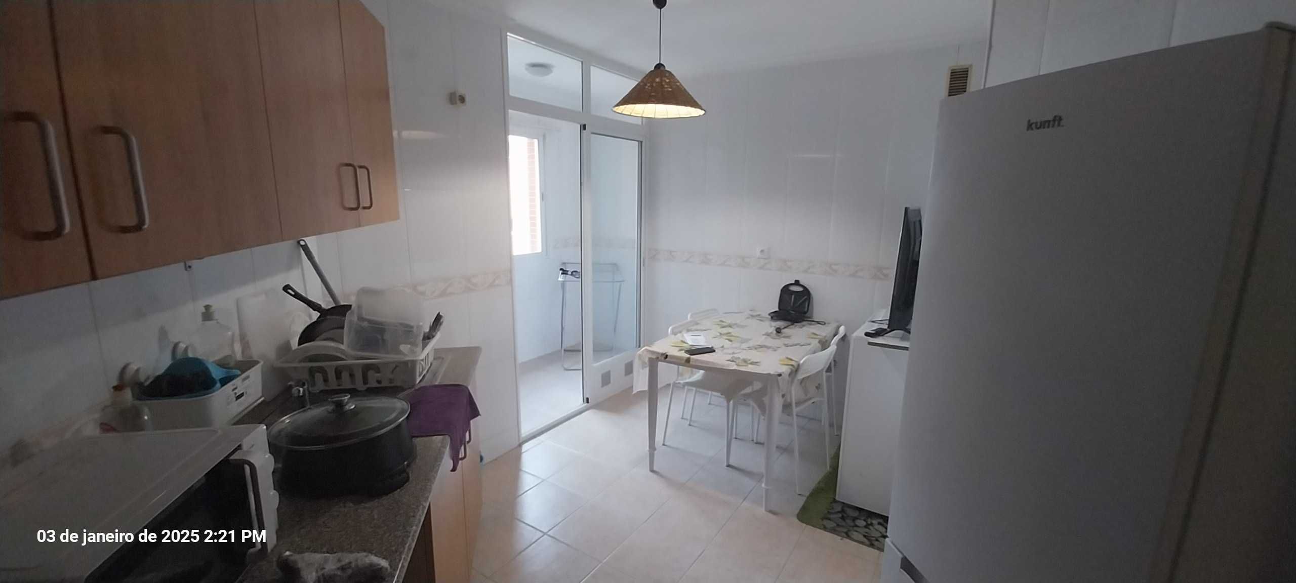 SUITE  550€  em apartamento compartilhado
