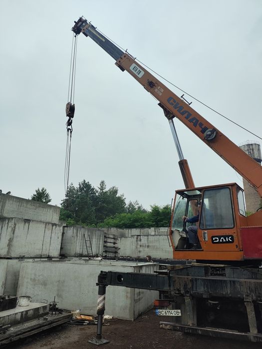 Автокран. 28тон.21м.стріла .Оренда