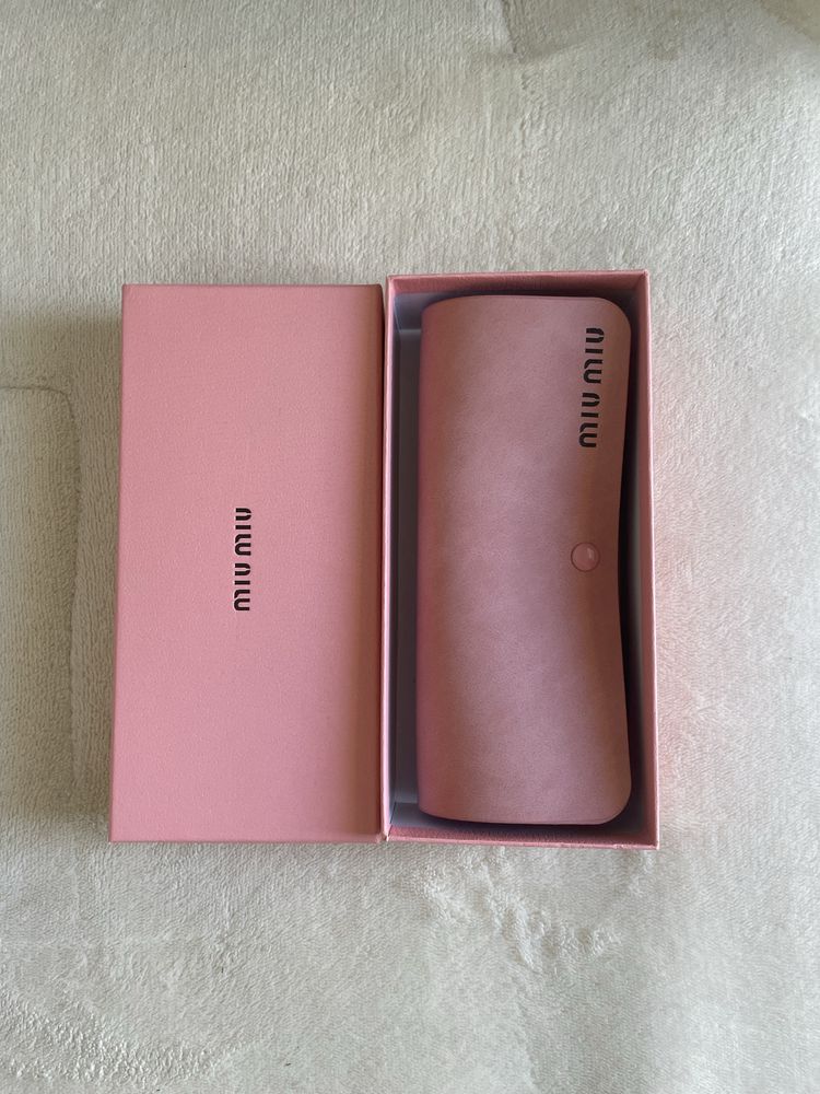 Óculos de Sol Miu Miu
