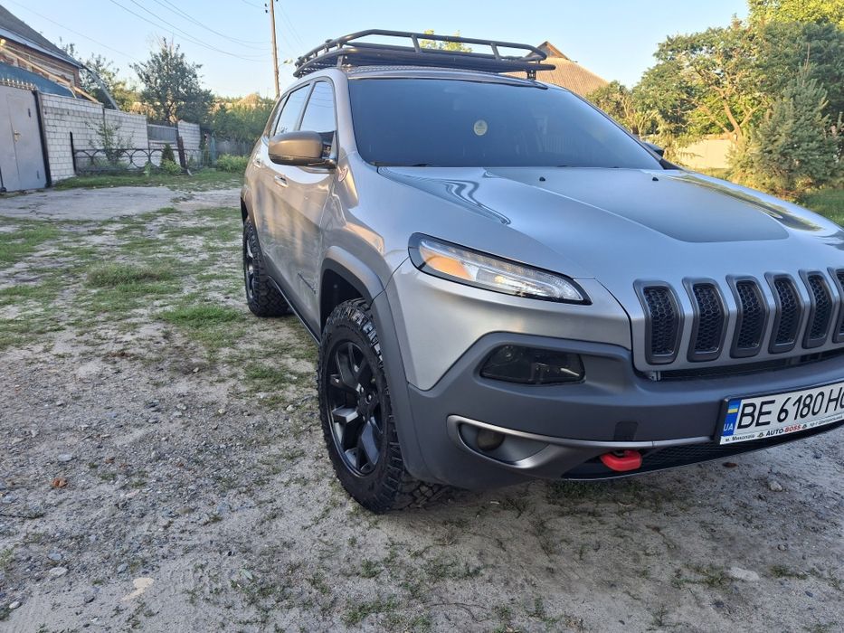 Jeep cherokee  продам