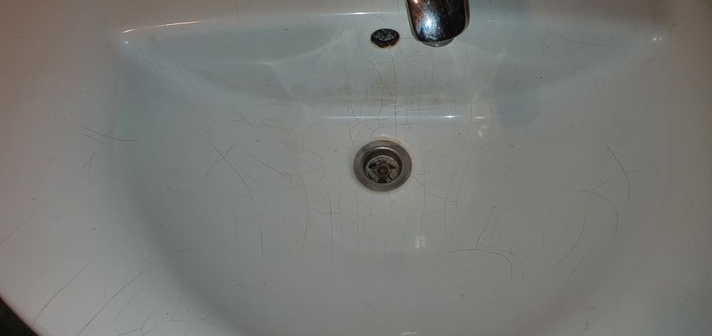 Тумба з раковиною у ванну кімнату