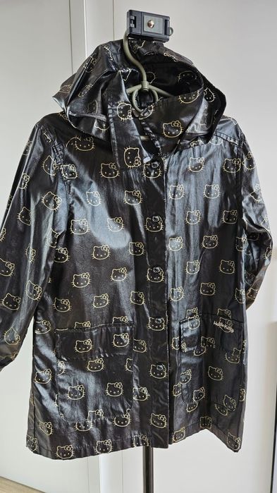 Дощовик від H&M для дівчинки  5-6 років у стилі Hello Kitty.