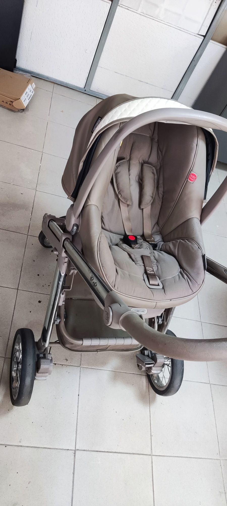 Carrinho Bébécar,carro + babycoq+Isofix