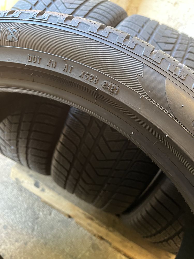 Opony Pirelli 295/35/22 2021r Zimowe