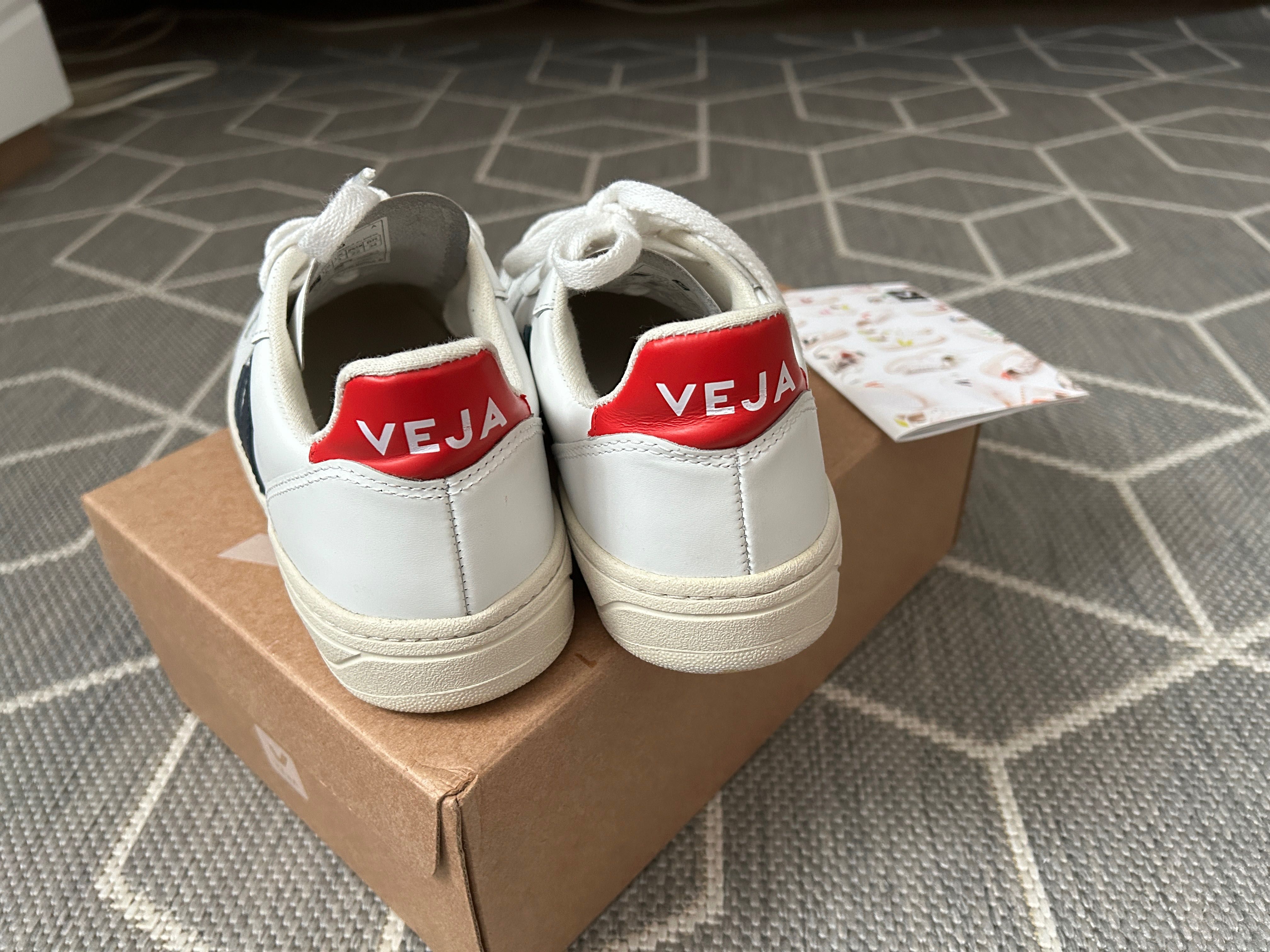 Sneakersy veja v10