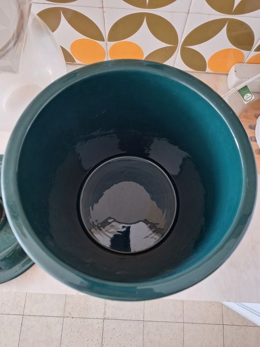 Pote de cozinha em cerâmica terracota