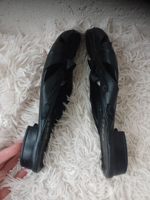 Капці, шльопанці жіночі, шкіряні, 37 р.