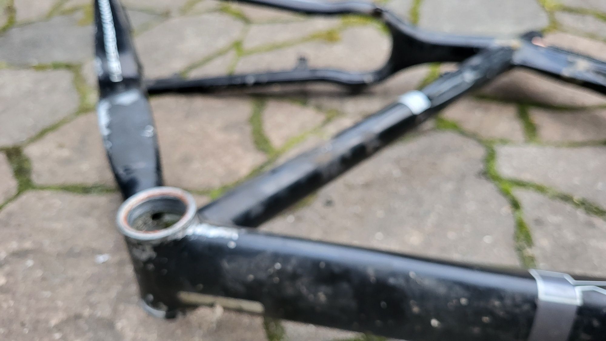 Rama aluminiowa kross level a4 26" rozmiar 20 uszkodzona