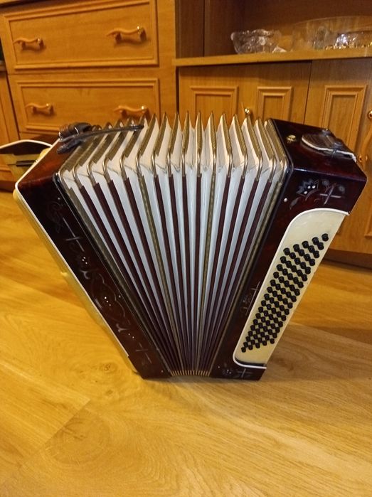Sprzedam akordeon hohner