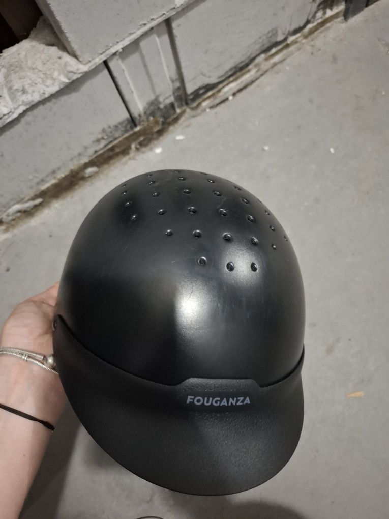 Kask i bat jazda konna