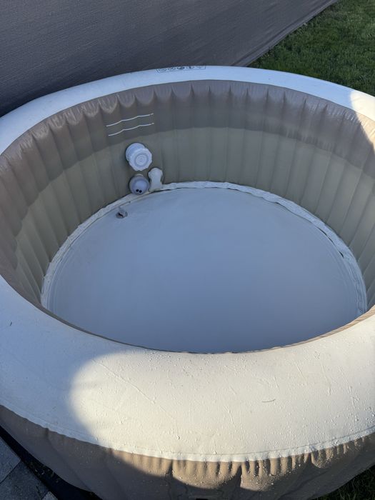 Jaquzzi dmuchane intex