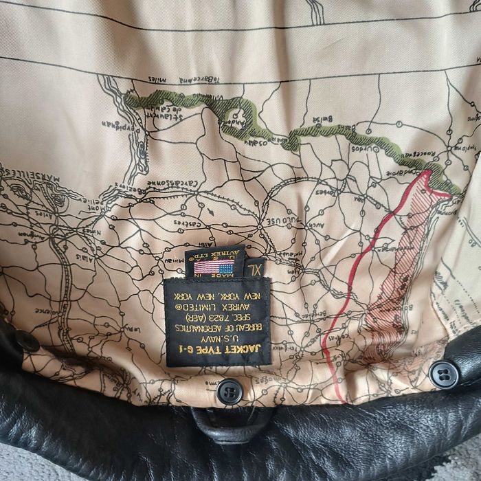 Kurtka  lotnicza amerykańska   Avirex  , Top Gun