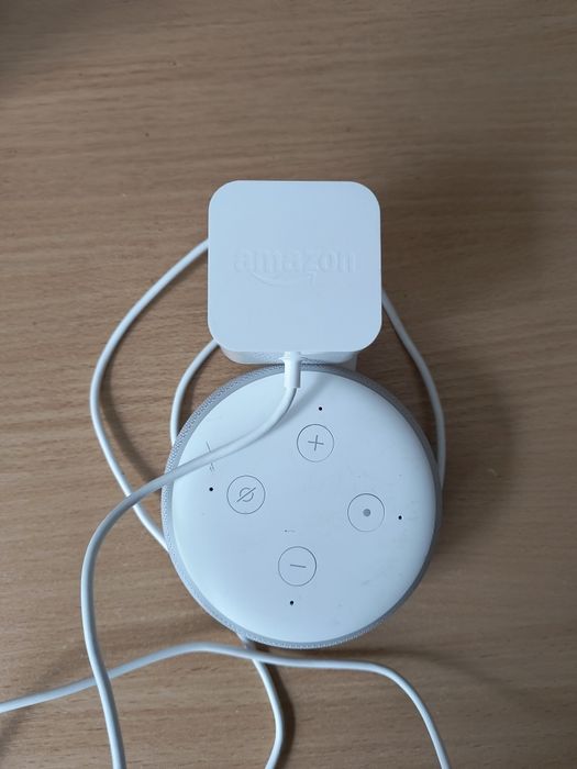 Розумна колонка Amazon Echo Dot (3rd Generation) із голосовим асистент