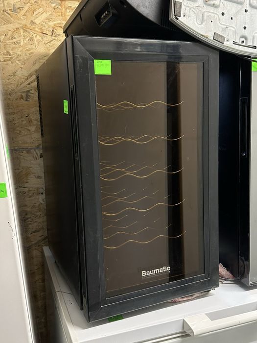 Винний холодильник Baumatic