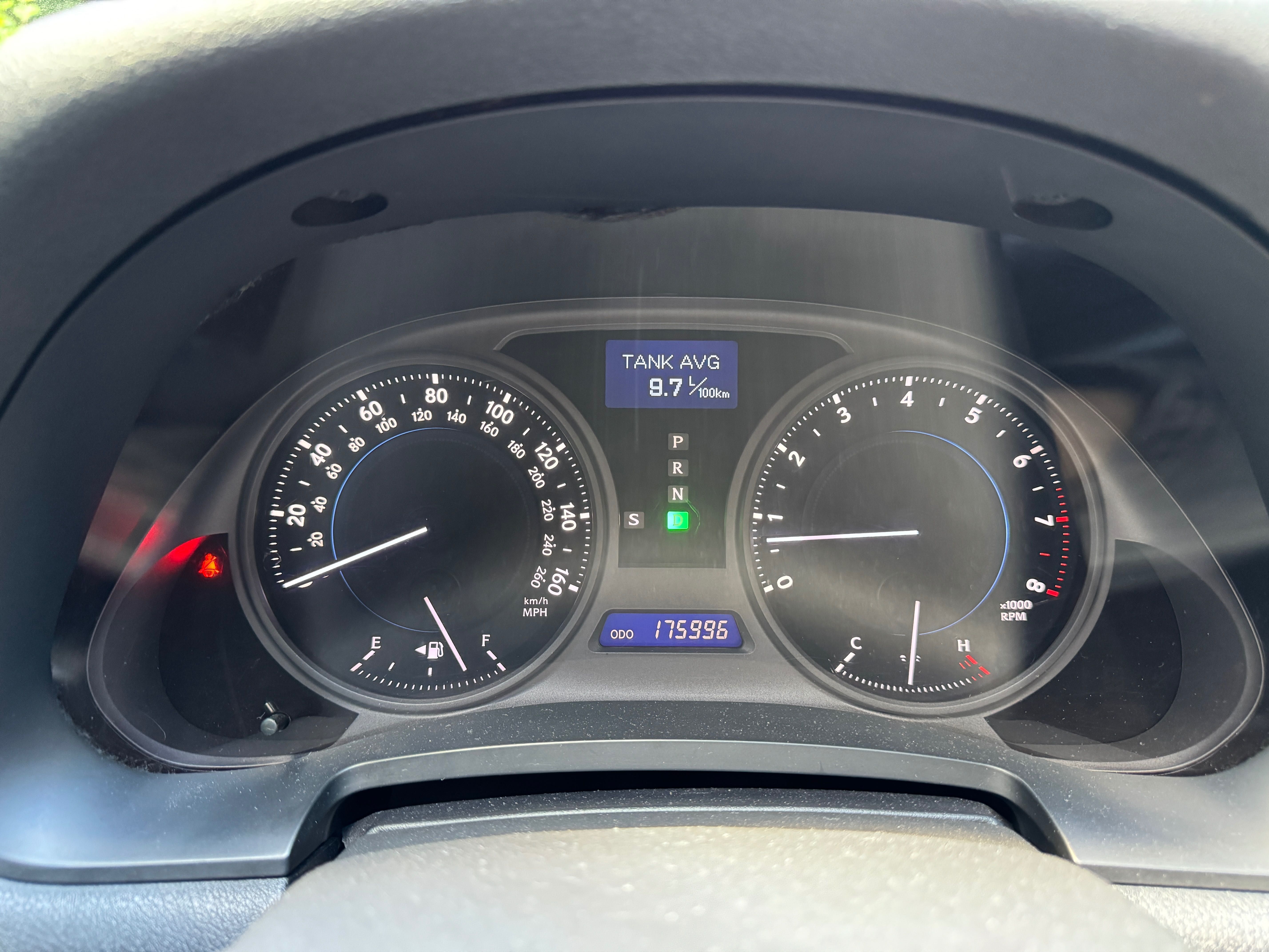 Продам Lexus is 250 awd 2007