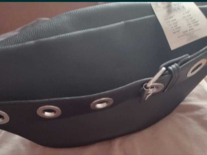 Saszetka nerka damska młodzieżowa cropp