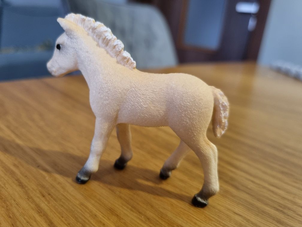 Źrebak Fiord schleich figurka