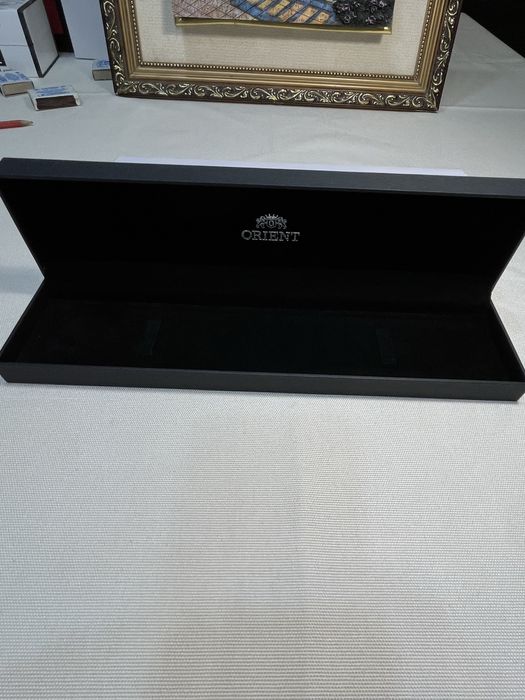 Коробка ( футляр) для годинника ORIENT  нова