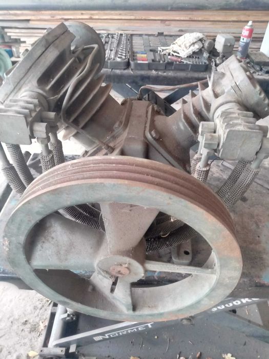 Sprzedam Kompresor ingersoll rand dwutłokowy