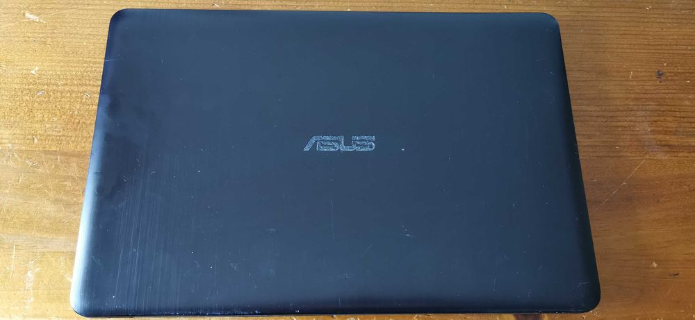 portátil Asus A540SA