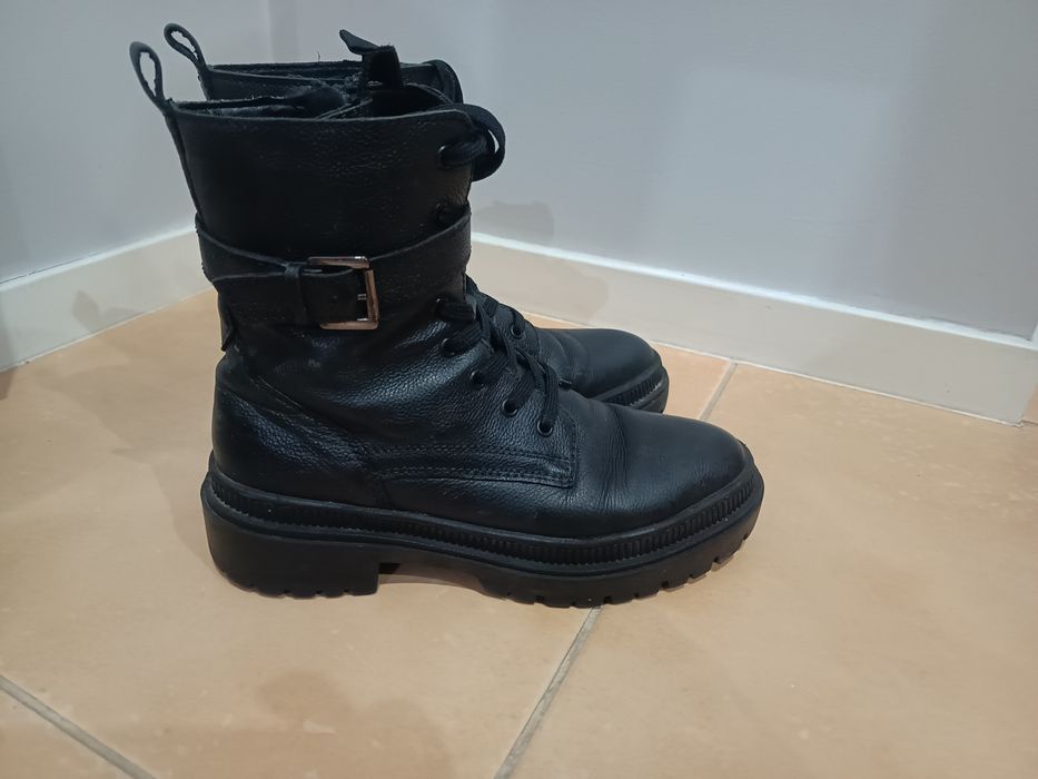 Botki, trapery Lasocki ze skóry