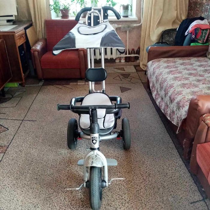 Велосипед детский с родительской ручкой