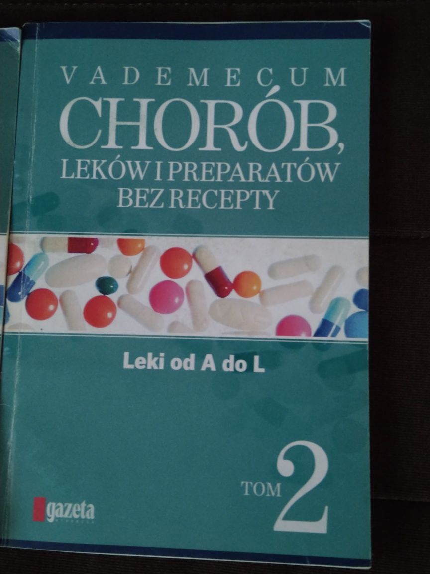 Trzy tomy książek vademecum chorób, leków i preparatów bez recepty